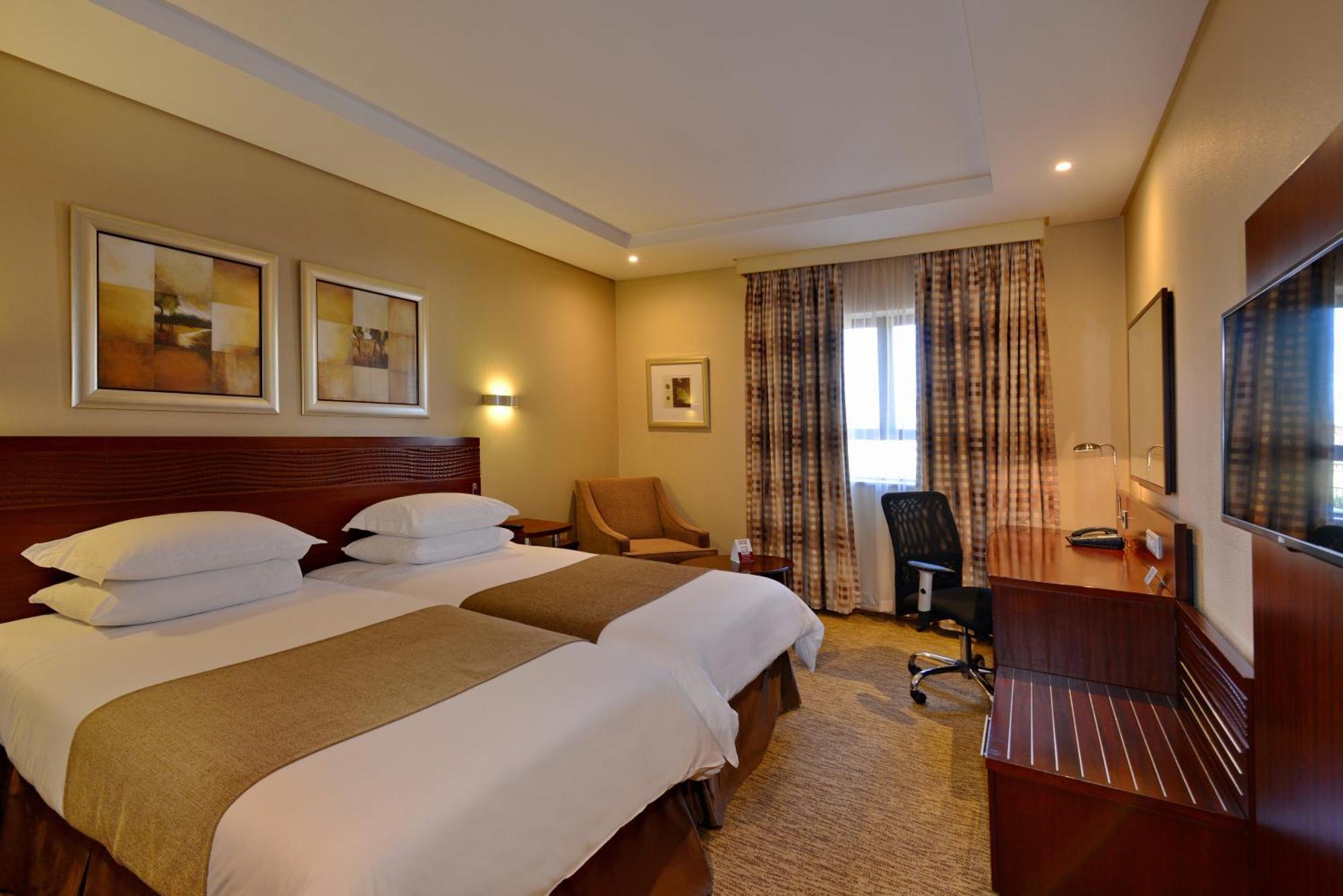 קמפטון פארק City Lodge Hotel Johannesburg Airport, Barbara Road מראה חיצוני תמונה
