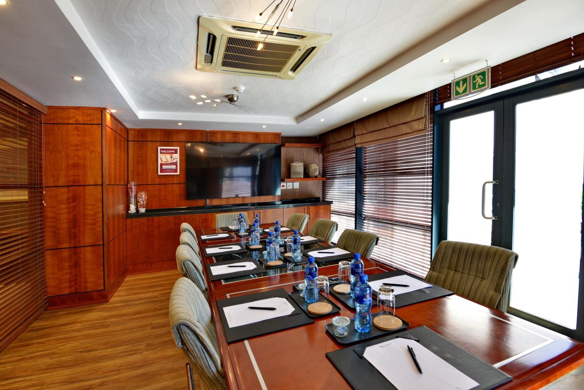קמפטון פארק City Lodge Hotel Johannesburg Airport, Barbara Road מראה חיצוני תמונה