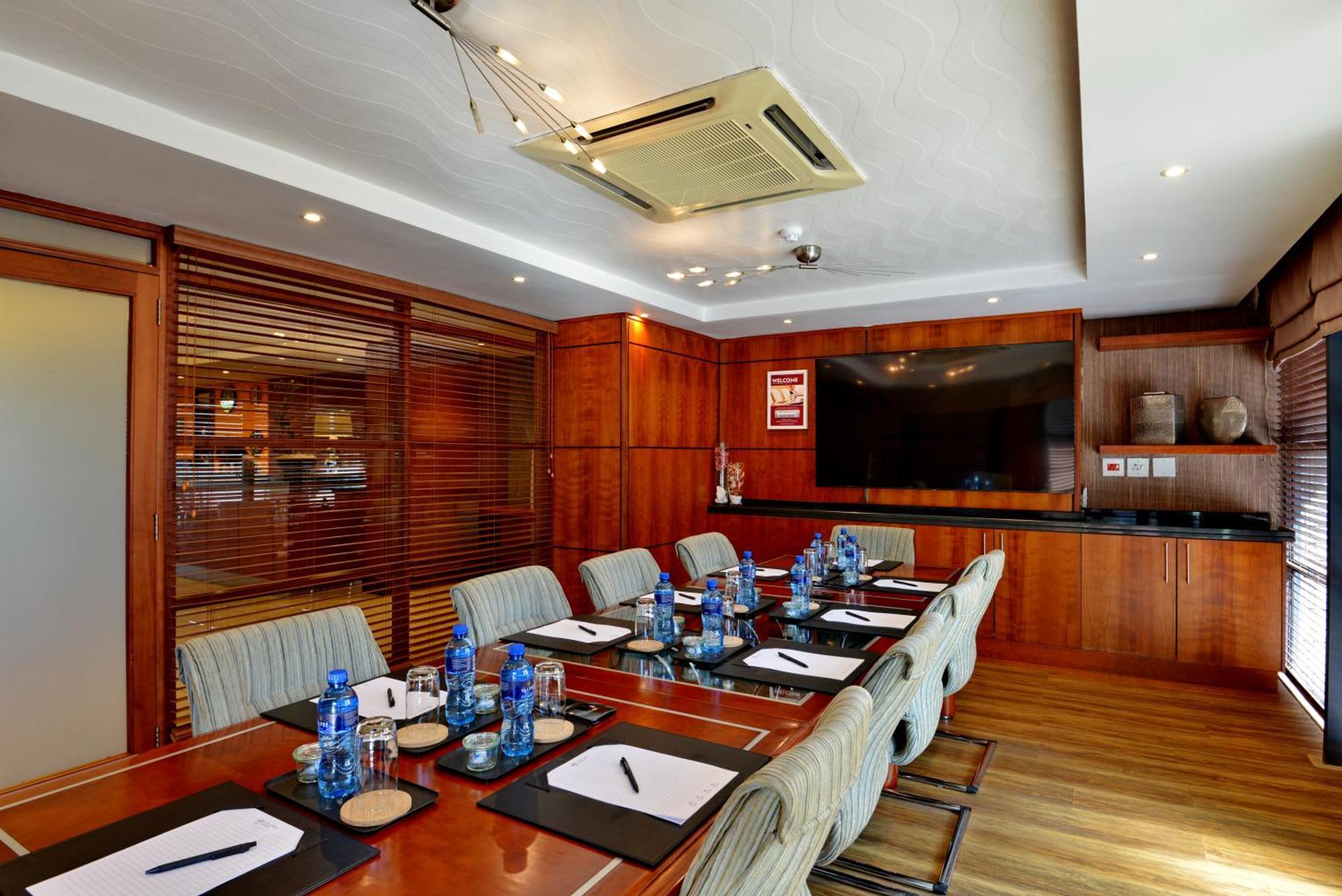 קמפטון פארק City Lodge Hotel Johannesburg Airport, Barbara Road מראה חיצוני תמונה